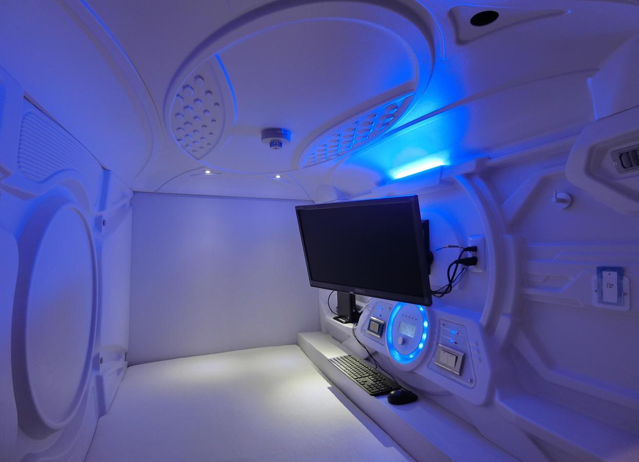 Capsule Hotel Manyudo เกียวโต ภายนอก รูปภาพ